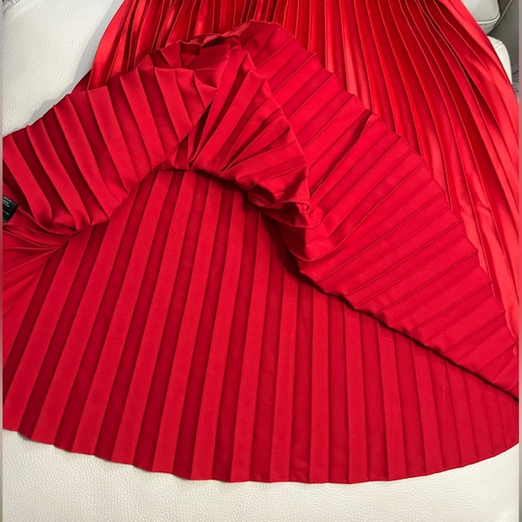 NWT - Sam Edelman Women’s Satin Effect Pleated Midi Dress - Size L - Picture 9 of 11